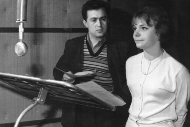 Klára Jerneková a Jaroslav Kepka během natáčení hry Věra Lukášová  (1965) | foto: Archivní a programové fondy Českého rozhlasu